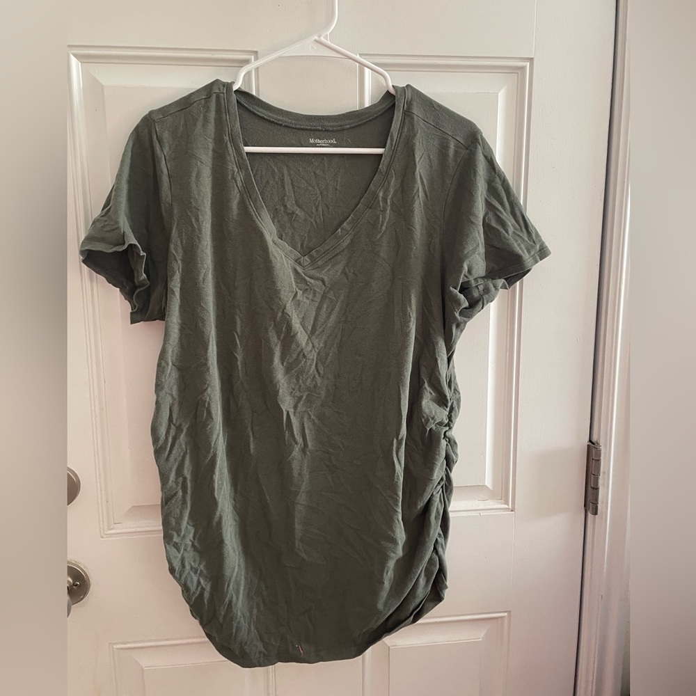Motherhood maternity ruched side, v neck T shirt